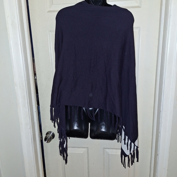 Top it off shawl one size - Picture 3 of 5